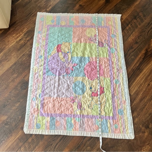 Vintage Handmade Disney Winnie the Pooh Baby Blanket Piglet Nursery Quilt 45x32 - Picture 5 of 6